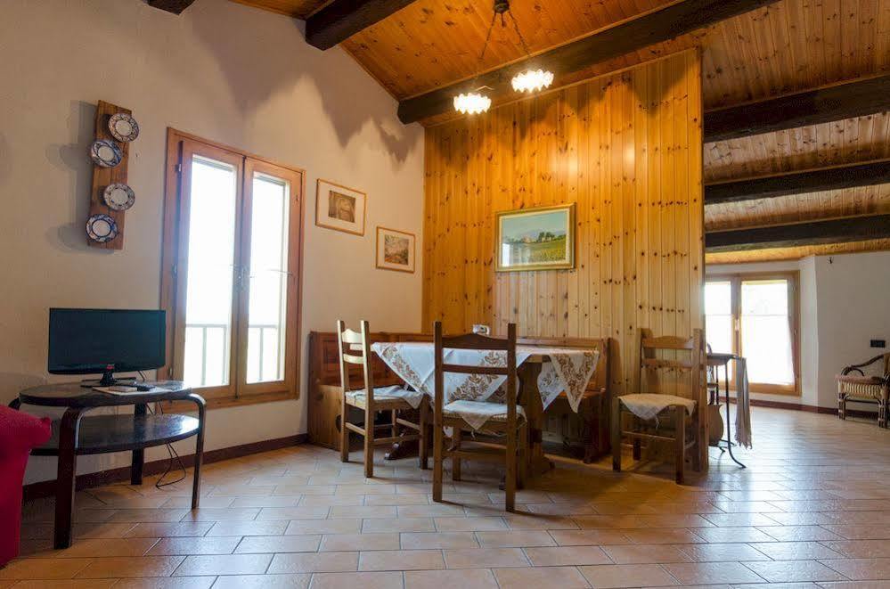 פאנצה Agriturismo Ca'De'Gatti מראה חיצוני תמונה